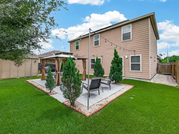 2085 Saras Way, Brookshire, TX 77423