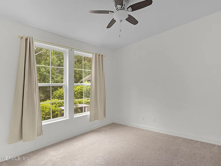 128 Payasada Oaks Trl — Photo 26