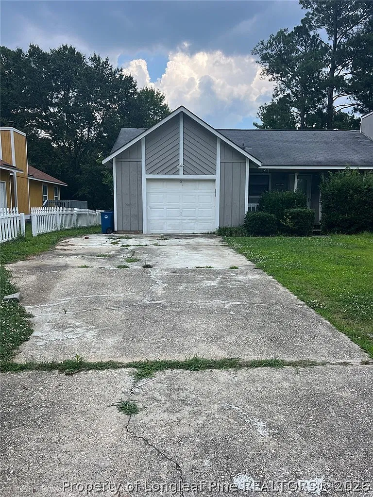 3 bed, 2.0 bath, 1223 sqft, $1,450 — Photo 1