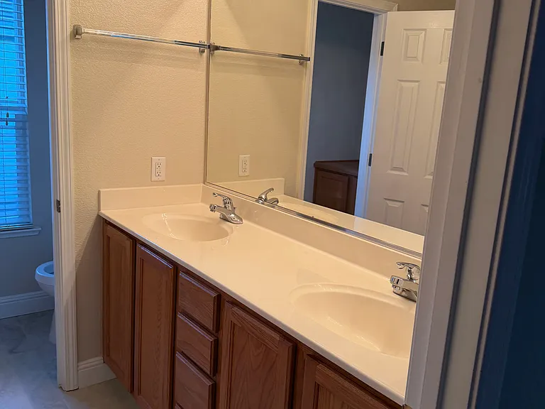 6483 Crestview Cir — Photo 13
