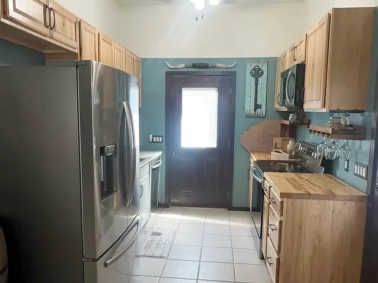 14451 E 53rd Ln — Photo 12