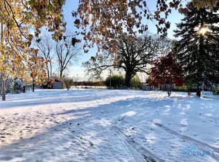 4379 Carney St, Maumee, OH 43537