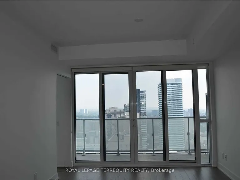 7 Grenville St #3409 — Photo 6
