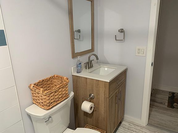 3rd image of 1300 Seaway Dr #1