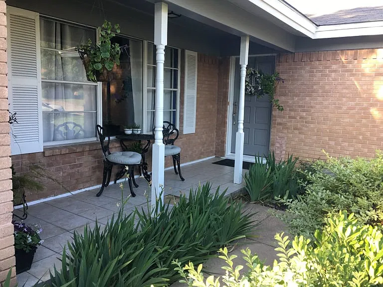 3 bed, 1570 sqft, $2,450 — Photo 2