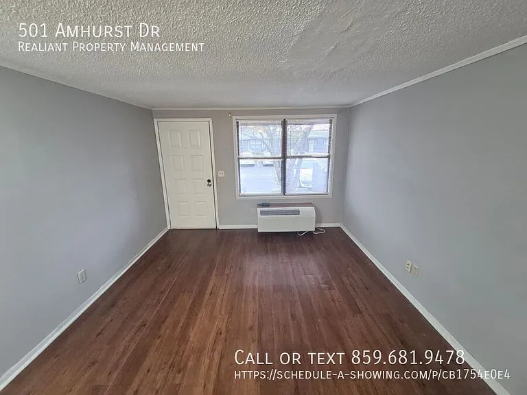 501 Amhurst Dr — Photo 3