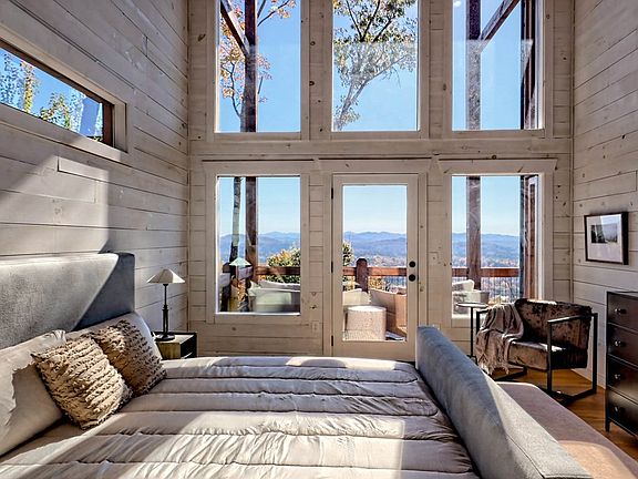 15th image of this home