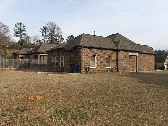 3rd image of 5210 Yorkshire Dr