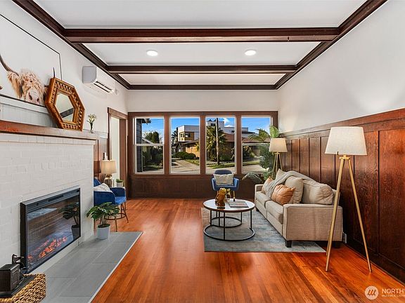 4th image of 6915 Seward Park Avenue S