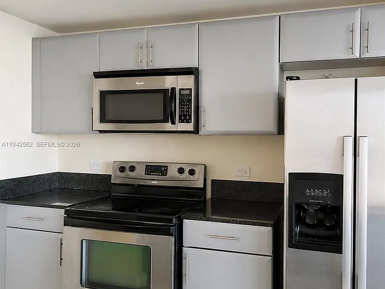 1861 NW South River Dr #1504 — Photo 7