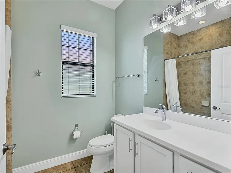 10424 Crooked Creek Dr — Photo 28