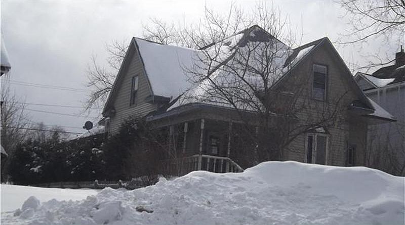2nd image of 215 Minnesota Ave W