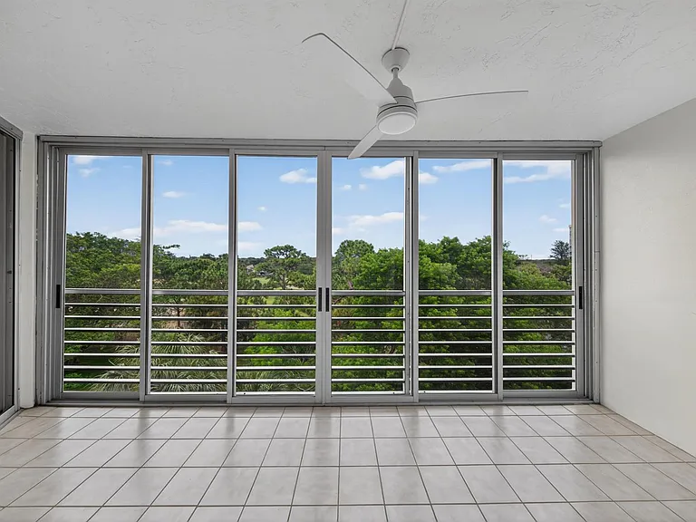 3503 Oaks Way #505 — Photo 13