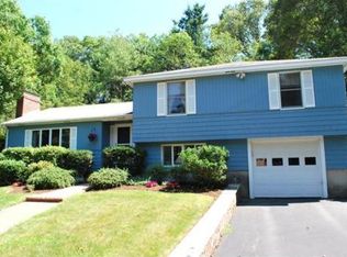 30 Arnold Ave, Reading, MA 01867