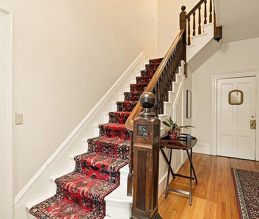 4th image of 389 Essex St APT 3