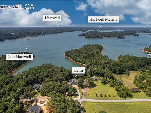 4th image of 1518 Yacht Club Rd