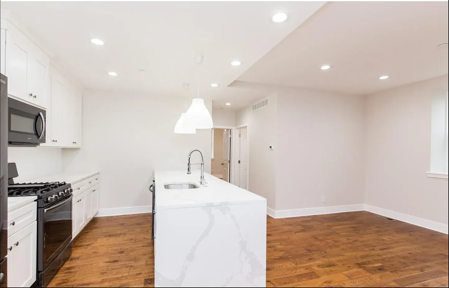 1 bed, $1,600 — Photo 4