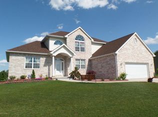 1900 Crossroads Dr, Holt, MI 48842