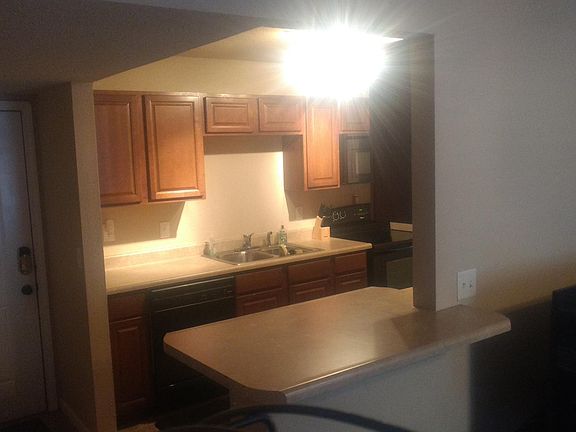 2nd image of 1745 W 24th St #1BR