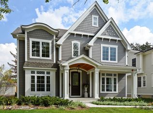 519 S Summit St, Barrington, IL 60010