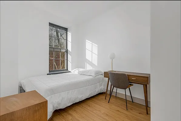 Rented by Coroi Corp | media 4