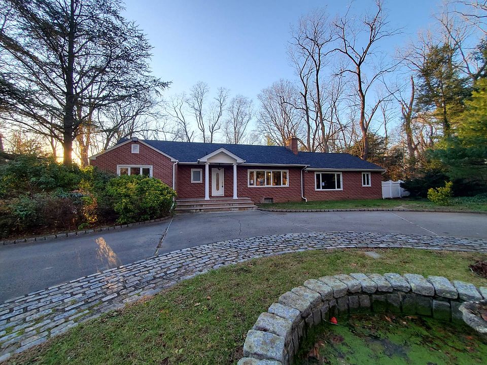 1st image of 36 Hicks Ln