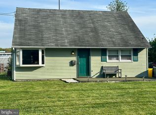 24 Farrell Ave, Ewing, NJ 08618