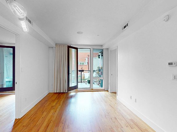 3rd image of 1059 Manhattan Ave #2-D