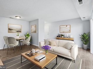 625 Chesapeake St SE #301, Washington, DC 20032