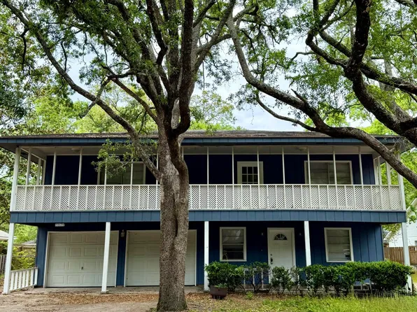 8824 Mermaid Ave, Ocean Springs, MS 39564