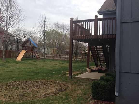 Play-set and garden beds