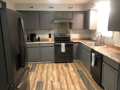 5941 E 22nd Ave, Anchorage, AK, 99504