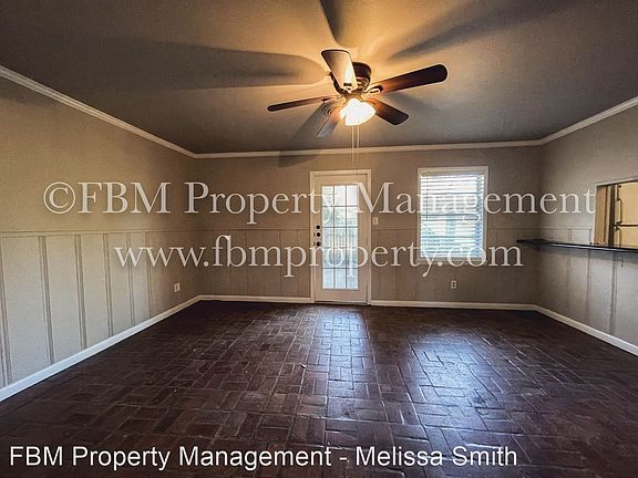 4th image of 2016 E Belclaire Cir