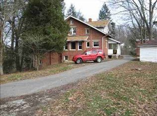 1 Bennetts Point Dr, Huntington, WV 25701