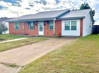 604 Briarwood Ln, Frederick, OK 73542