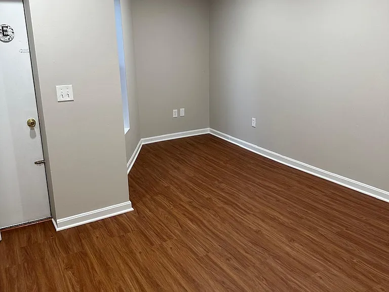 222 N Liberty St #3 — Photo 9