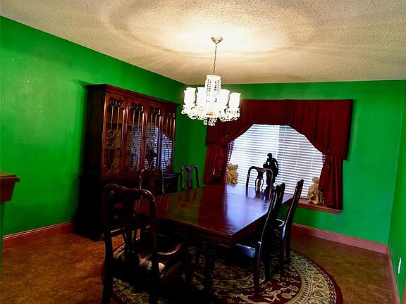 5th image of 134 Weatherly Way