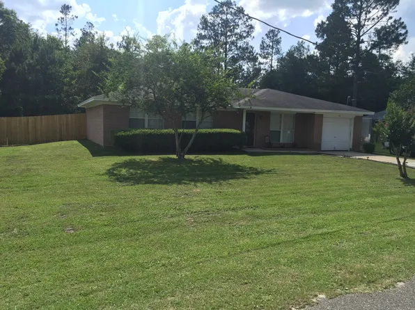 710 7th St N, Macclenny, FL 32063