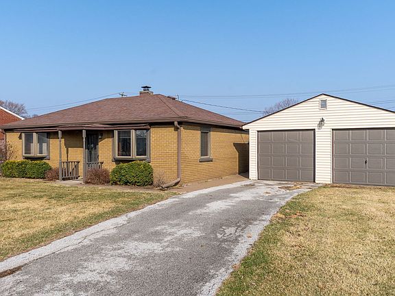 3rd image of 3818 15th St #C