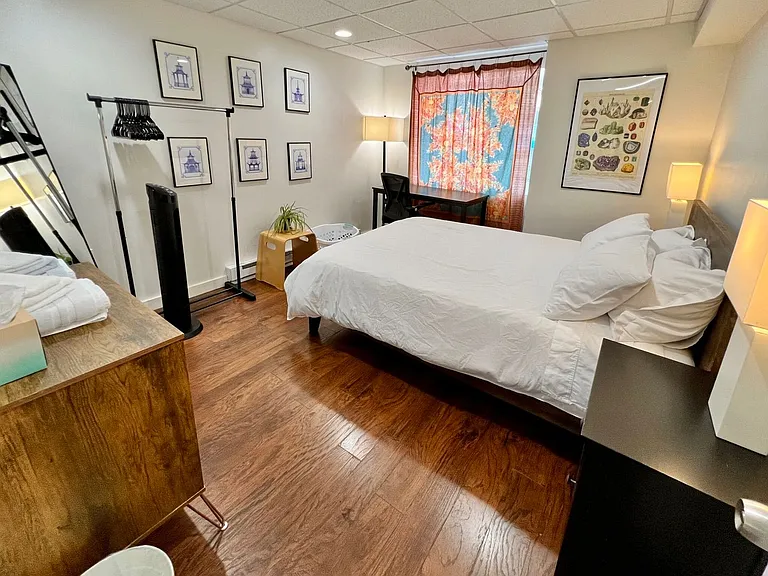 21 Sunset St #1A — Photo 16