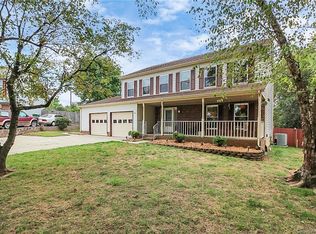 1903 Winsted Ct, Charlotte, NC 28262