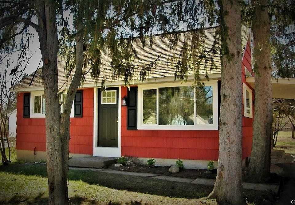 1st image of 218 Brookside Dr