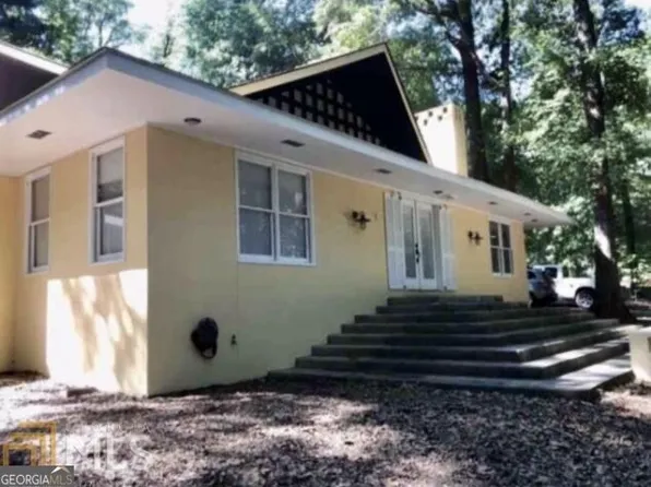 1802 Springdale Rd, Dublin, GA 31021