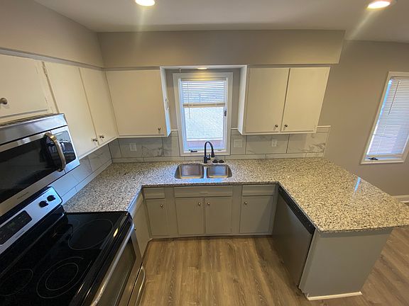 2nd image of 9608 Binney St #9608