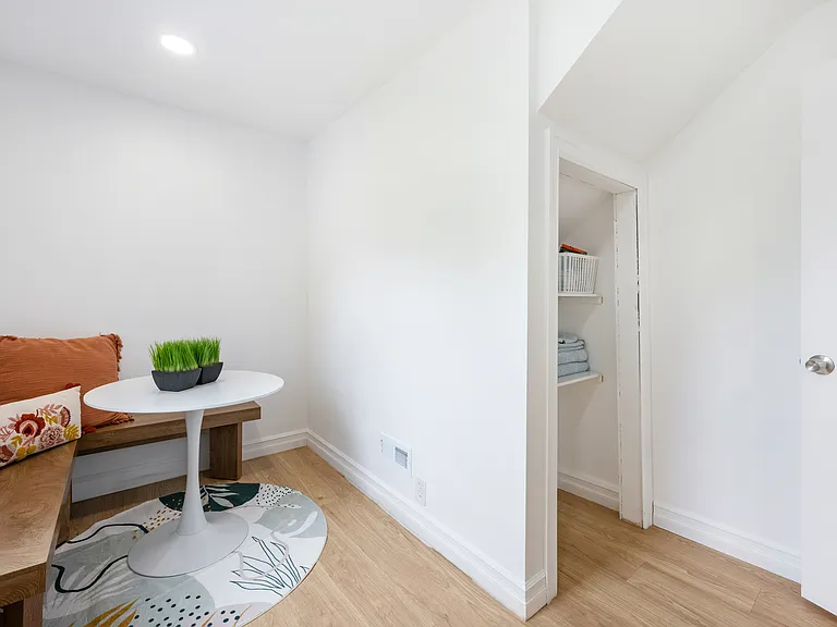1523 E Madge Ave #1 — Photo 4