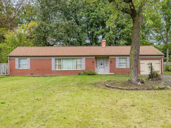 924 Orlando Dr, Fort Wayne, IN 46825