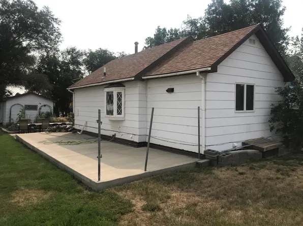 312 S Central Ave, Fairview, MT 59221