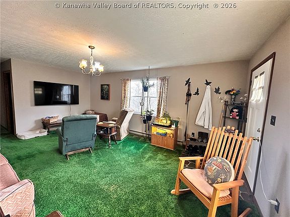 4th image of 3334 Redmond Ridge Rd