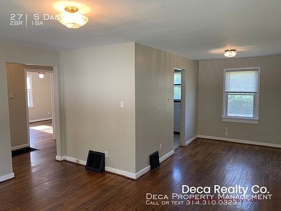 3rd image of 271 S Dade Ave