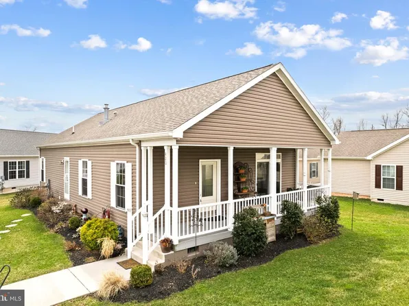 420 Dandelion Dr, Blue Bell, PA 19422